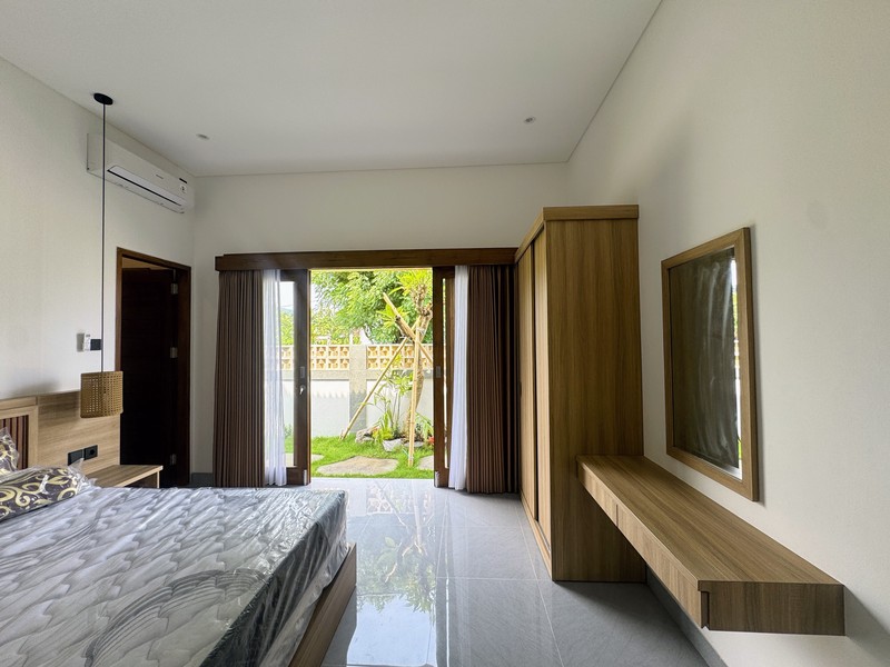 BRAND NEW PRIVATE POOL VILLA IN LOVINA