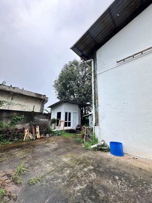 Dijual Gudang Siap Pakai  di Komplek Pergudangan Miami Kapuk Kamal