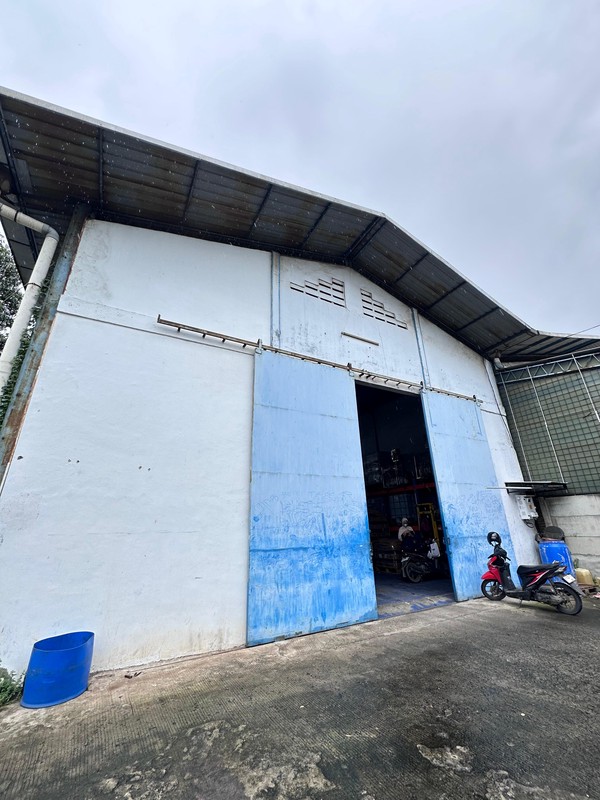 Dijual Gudang Siap Pakai  di Komplek Pergudangan Miami Kapuk Kamal