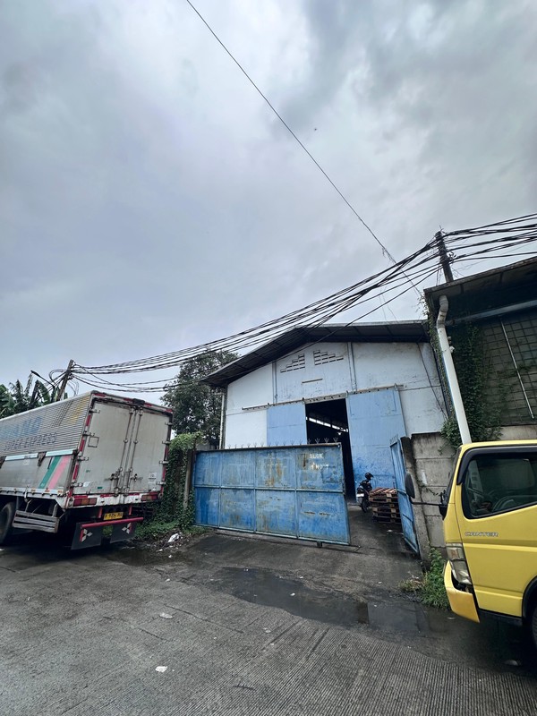 Dijual Gudang Siap Pakai  di Komplek Pergudangan Miami Kapuk Kamal