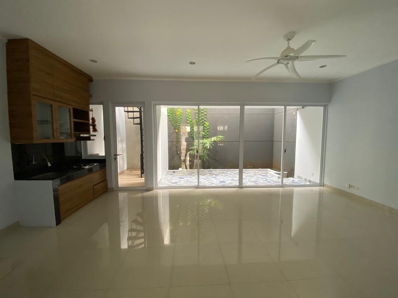 Dijual Rumah Dengan Bangunan Baru dan Lokasi Strategis Hunian Nyaman Dan Asri @Bintaro