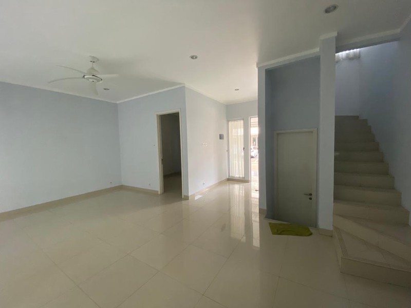 Dijual Rumah Dengan Bangunan Baru dan Lokasi Strategis Hunian Nyaman Dan Asri @Bintaro