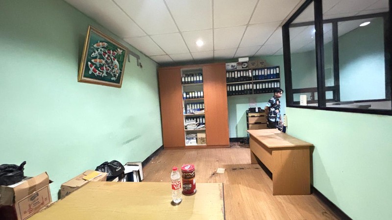 Gudang Atap Tinggi 3 Lantai di Cijantung Pasar Rebo Jakarta TImur