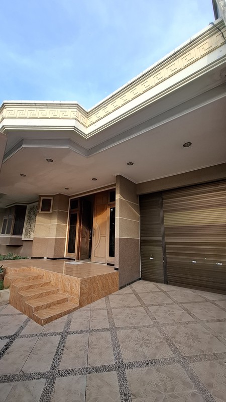 Dijual Rumah Siap Huni - Candra Kirana, Kediri