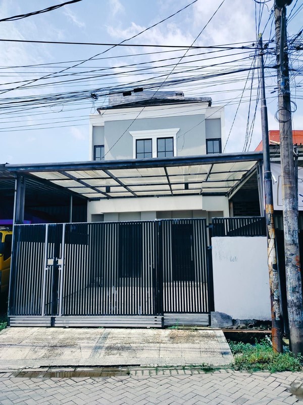 Rumah Dijual Kuwukan dekat Lontar Surabaya Barat