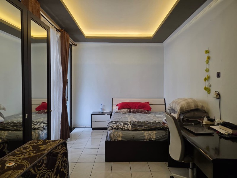 Rumah dengan Kolam Renang di Sayap Pahlawan Bandung