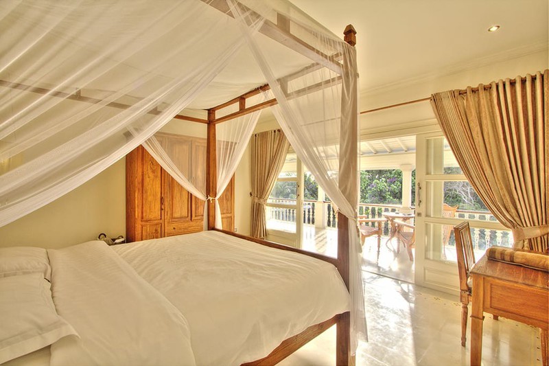 Luxury 4-Bedroom Colonial Estate with River & Panoramic Green Views - near Tanah Lot, Tabanan