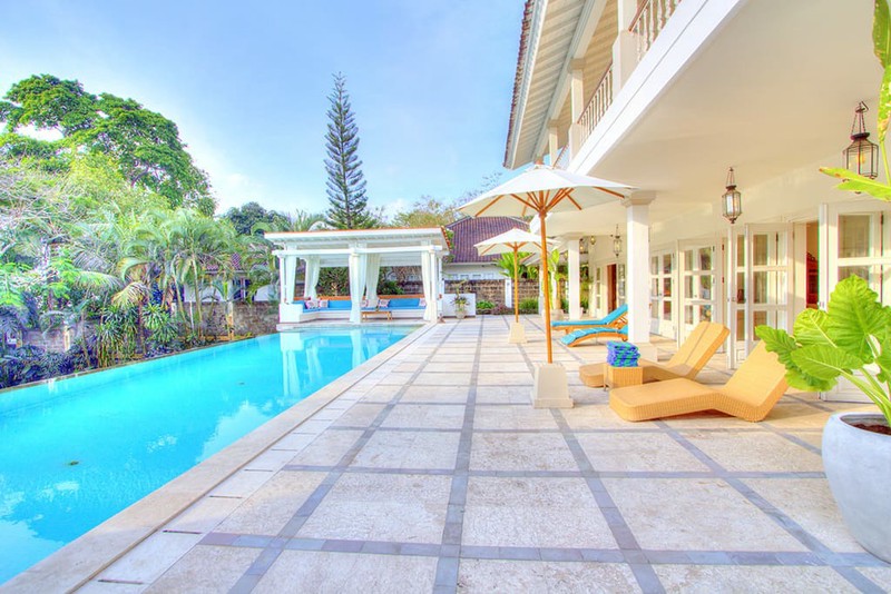 Luxury 4-Bedroom Colonial Estate with River & Panoramic Green Views - near Tanah Lot, Tabanan