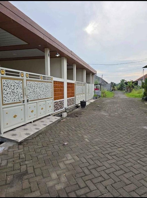RUMAH MEWAH 3 LANTAI, PERUMAHAN TAMAN ALOHA