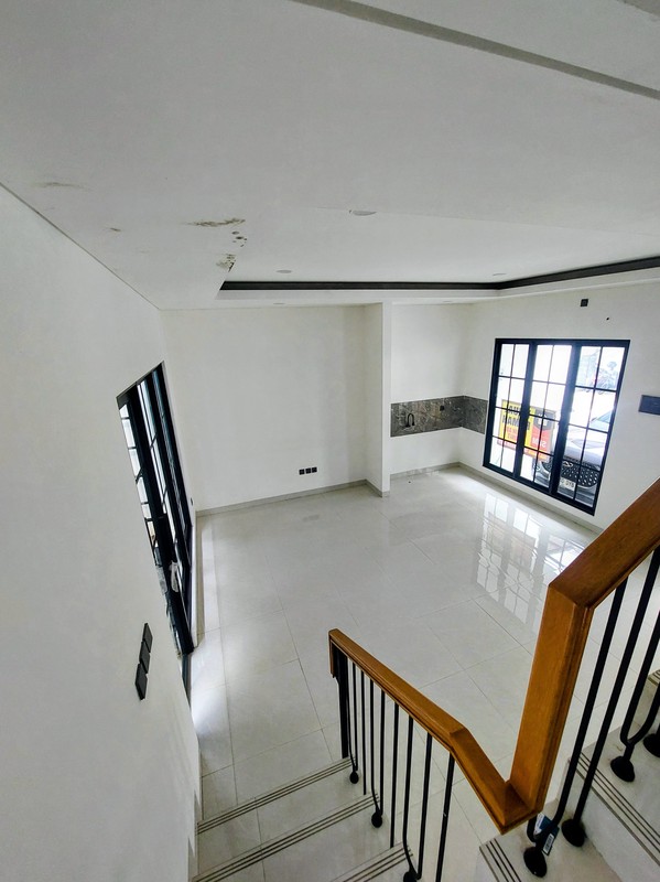 Rumah Baru dengan Desain Minimalis Modern dan Lingkungan Asri @Kalibata