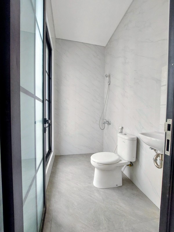 Rumah Baru dengan Desain Minimalis Modern dan Lingkungan Asri @Kalibata