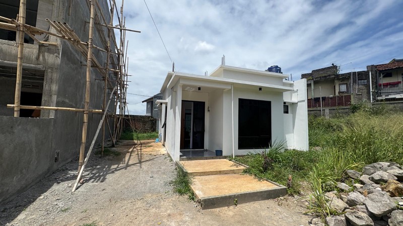 STRATEGIS! Rumah Plus Tanah Luas di Cigadung, Bandung!