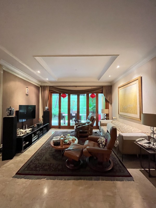 Rumah Hunian 5KT, Di Kebayoran Baru