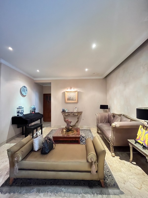 Rumah Hunian 5KT, Di Kebayoran Baru