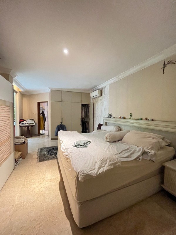 Rumah Hunian 5KT, Di Kebayoran Baru