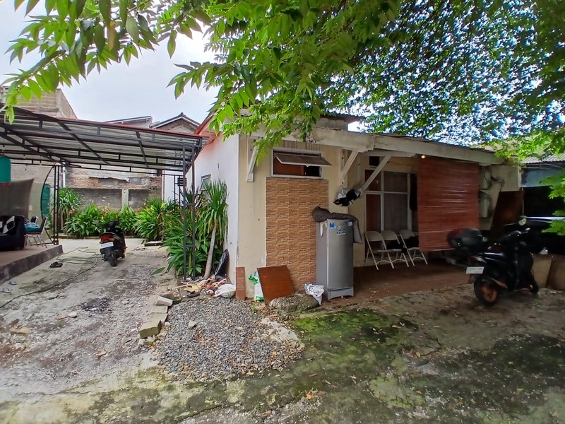 Dijual 2 Townhouse Dan 3 Kavling Lokasi Strategis Di Dekat Tarakanita, Jakarta Selatan