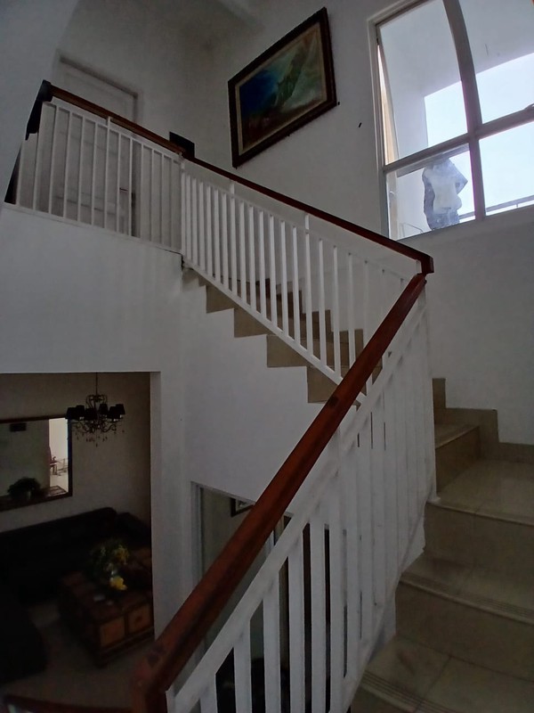 Dijual 2 Townhouse Dan 3 Kavling Lokasi Strategis Di Dekat Tarakanita, Jakarta Selatan