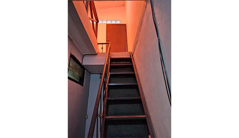 Dijual Rumah Kayu Putih Utara