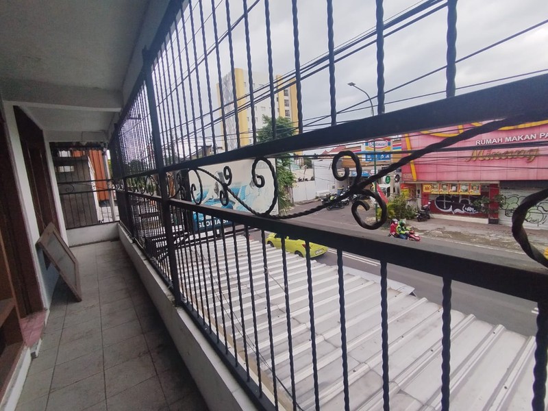 Disewakan Ruang Usaha Strategis 2 Lantai di Jl. Kusumanegara Lokasi Premium Warungboto Yogyakarta