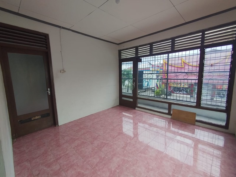 Disewakan Ruang Usaha Strategis 2 Lantai di Jl. Kusumanegara Lokasi Premium Warungboto Yogyakarta