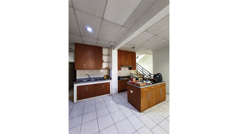 Ruko Gandeng MOI, Kelapa Gading