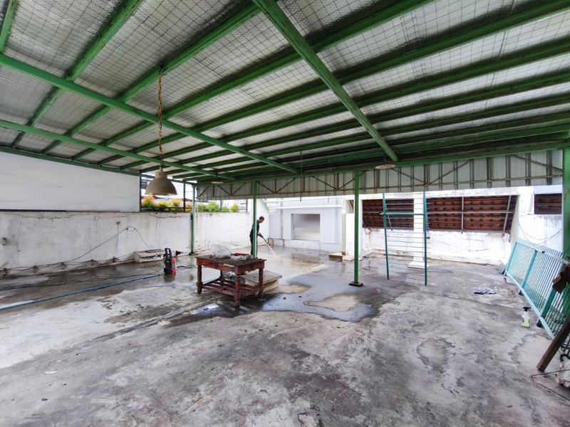 Ruko Gandeng MOI, Kelapa Gading