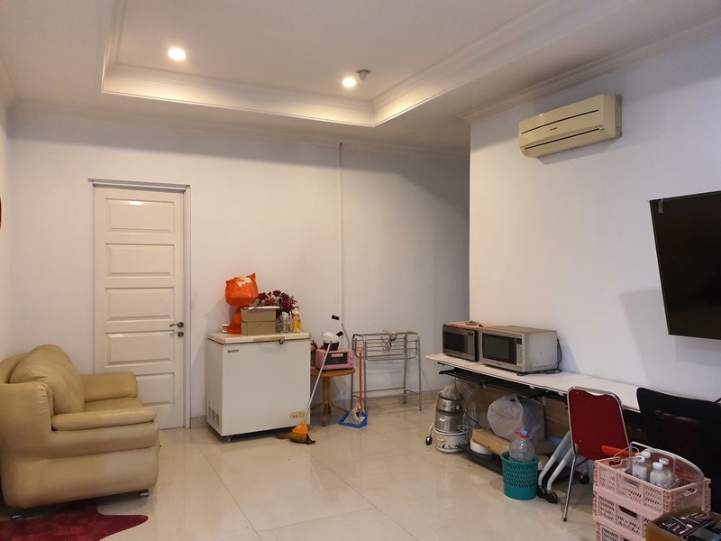 Rumah Kelapa Nias, Kelapa Gading