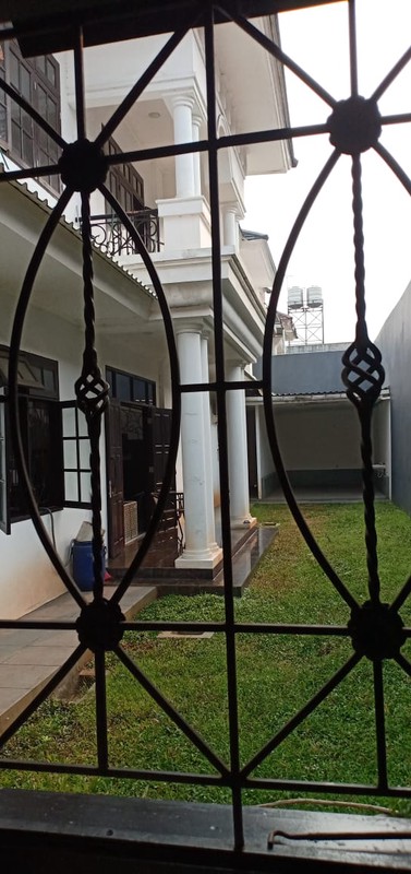 Rumah Mewah Siap Huni di Kota Wisata Cibubur dekat Tol Nagrak dan Tol Narogong