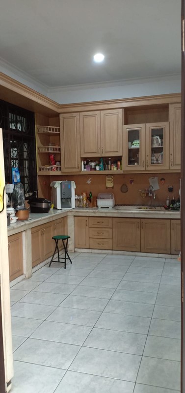 Rumah Mewah Siap Huni di Kota Wisata Cibubur dekat Tol Nagrak dan Tol Narogong