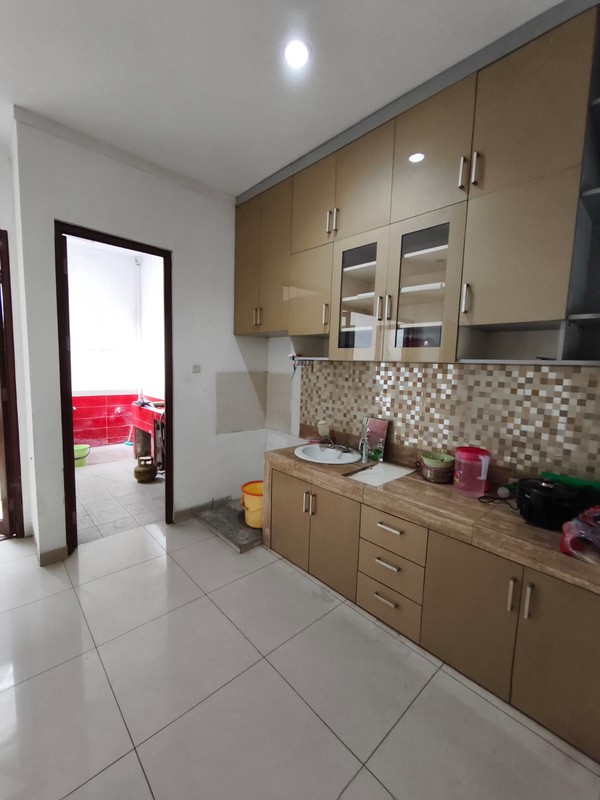 Rumah Bagus,dalam cluster di Graha Raya 