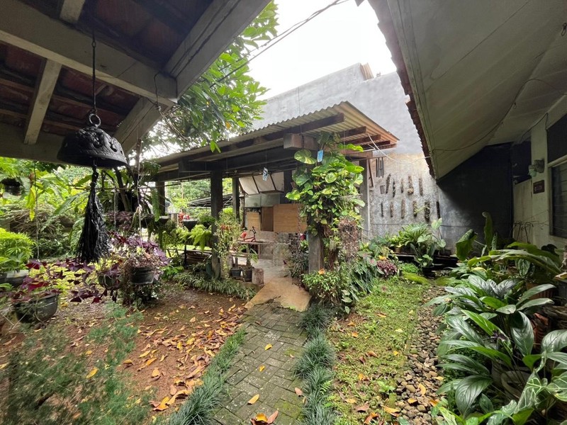 Rumah Hitung Tanah Dalam Komplek Nyaman dan Terdepan di Cinere