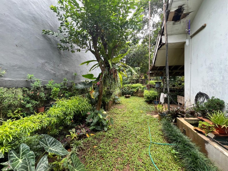 Rumah Hitung Tanah Dalam Komplek Nyaman dan Terdepan di Cinere