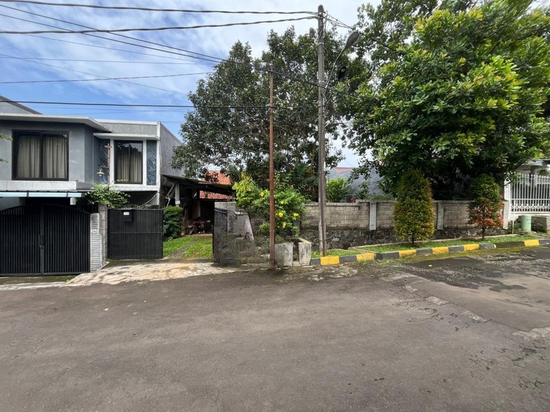 Rumah Hitung Tanah Dalam Komplek Nyaman dan Terdepan di Cinere