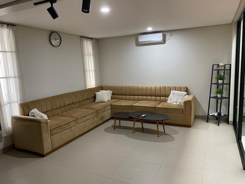 Rumah cantik, rapi siap huni di Bakti Jaya, setu Tangerang Selatan