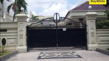 Dijual Rumah Mewah di Jemur Andayani Surabaya