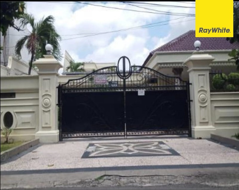 Dijual Rumah Mewah di Jemur Andayani Surabaya