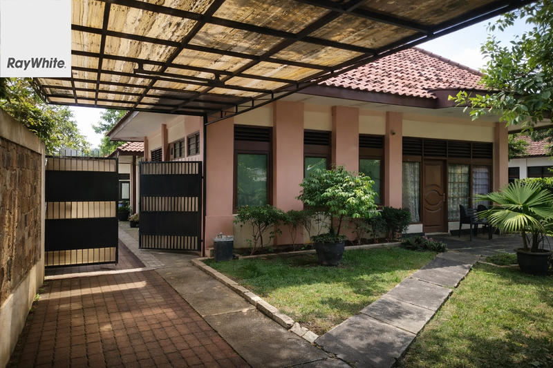 FOR SALE Rumah Hitung Tanah Jalan Purwakarta Area Asri dan Elite Menteng Jakarta Pusat