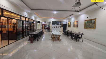 Disewakan Rumah di Jalan Raya Jemursari Surabaya