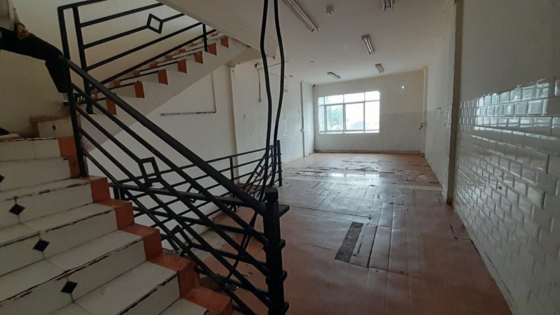 Ruko 3,5 Lantai Dijual/Disewakan Lokasi Strategis di Tebet Jaksel