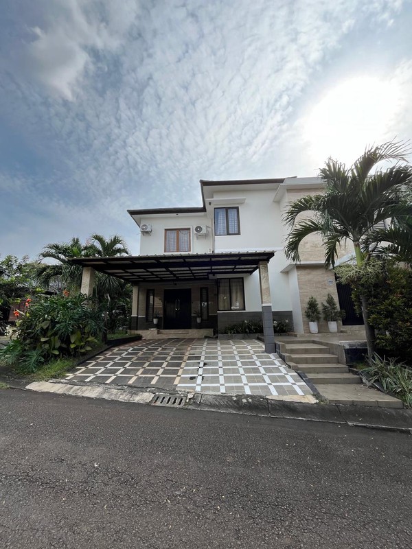Rumah Mewah dan Elegan di Puri Bintaro, tinggal bawa koper, dekat Bintaro Jaya Xchange Mall