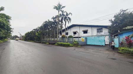 Gudang 2 lantai dengan office dan mess karyawan, lebar 40m lebar bangunan 30m, jalan lebar, 4,5 km dr pintu tol, Balaraja Timur
