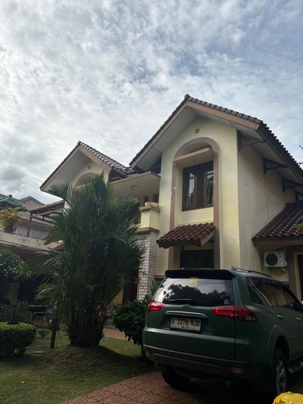 rumah strategis dekat toll mall strategis siap huni sutera kirana alam sutera tangerang 