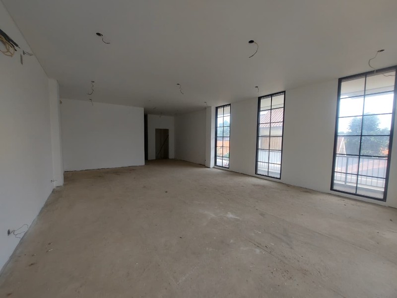 Gedung Baru 4 Lantai Cocok Untuk Kantor, Wellness, Klinik, Restaurant atau Sarana Pendidikan di Krukut Limo Cinere