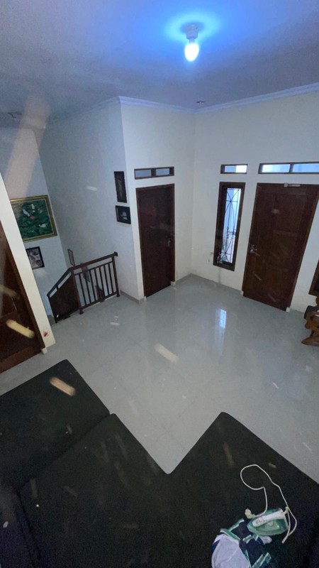 Rumah Modern di Perum Griya Warungsila Akses Cepat Stasiun & Kampus UI, Ciganjur, Jagakarsa, Jakarta Selatan
