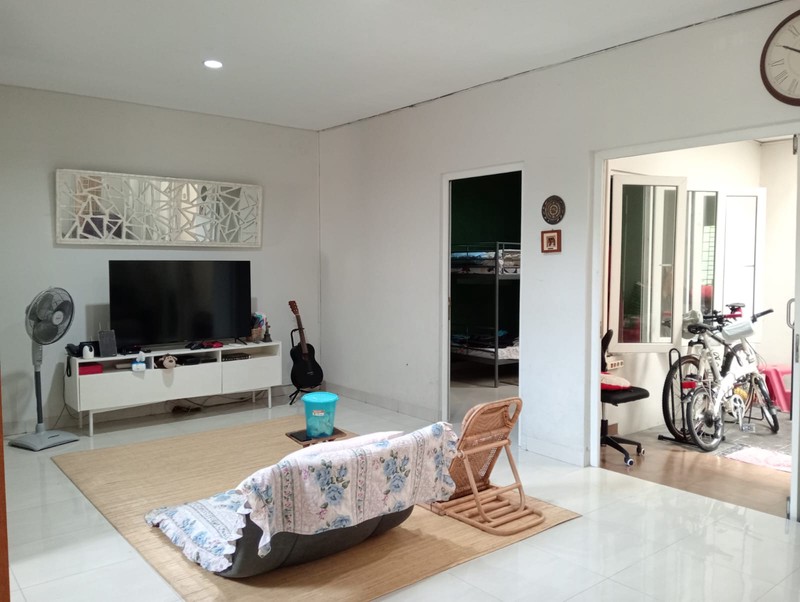 Raffles Hils Cibubur, 2 Lantai, Siap Huni, Strategis, Bisa KPR, Nego