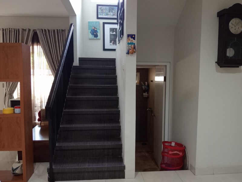 Raffles Hils Cibubur, 2 Lantai, Siap Huni, Strategis, Bisa KPR, Nego