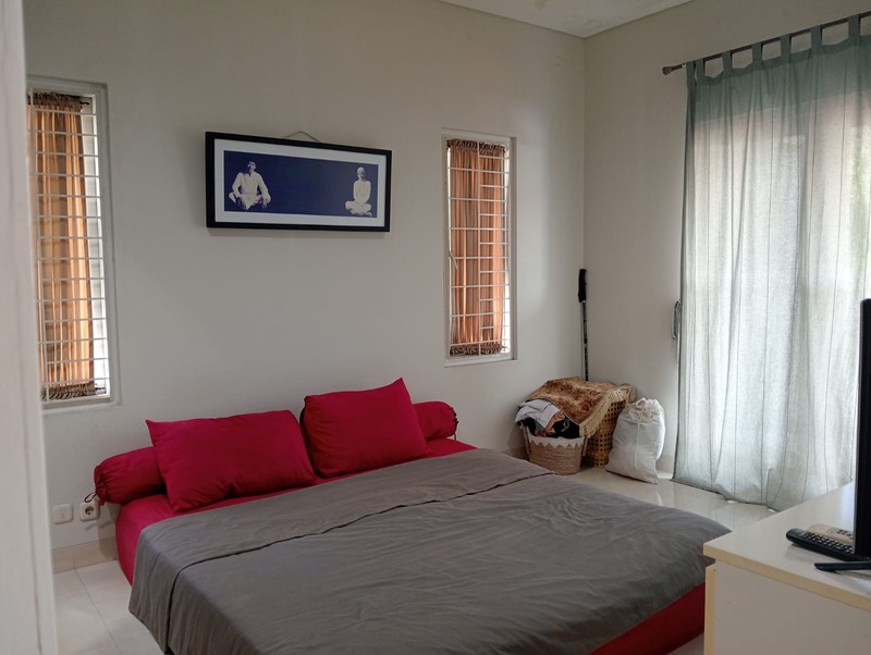 Raffles Hils Cibubur, 2 Lantai, Siap Huni, Strategis, Bisa KPR, Nego