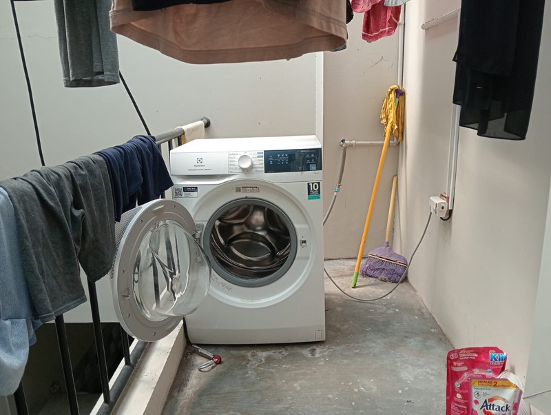 Raffles Hils Cibubur, 2 Lantai, Siap Huni, Strategis, Bisa KPR, Nego