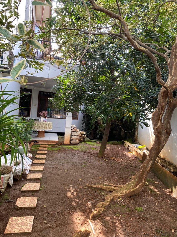 Rumah Hook 2 Lantai di Anggrek Rosliana Kemanggisan