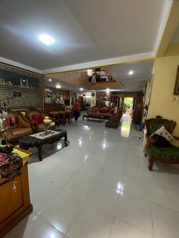 Rumah Hook 2 Lantai di Anggrek Rosliana Kemanggisan